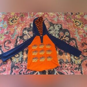 Adorable detailed EUC (worn once) Epic Threads dino waffle pullover hooded shirt